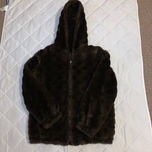 GALLERY | Faux Fur Coat